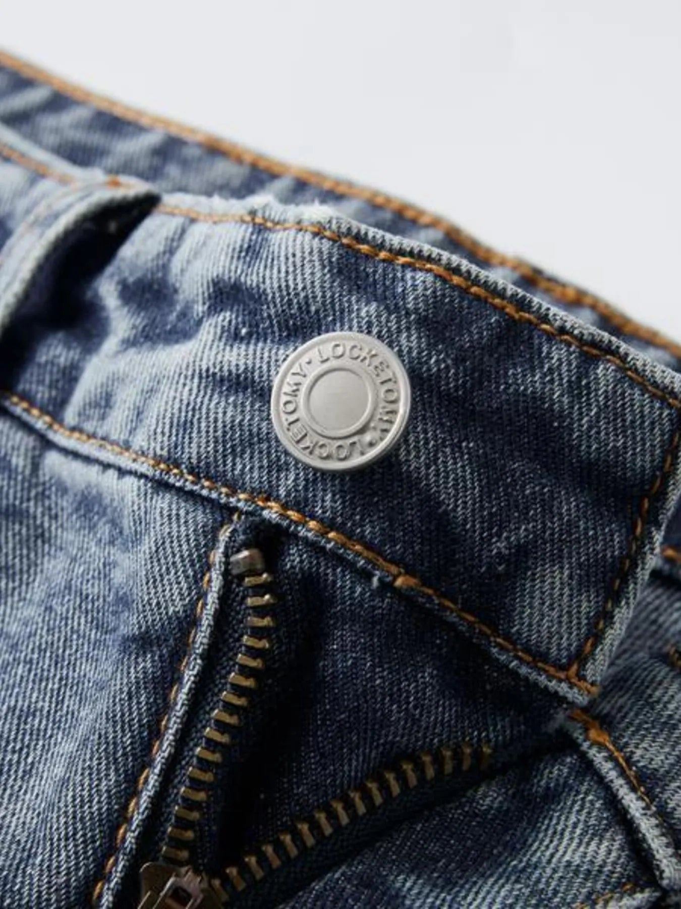 Men's Wash Wide Leg High-Rise Jeans
